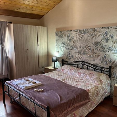 Rifugio Sul Lago Di Lugano A Porto Ceresio Eksteriør bilde