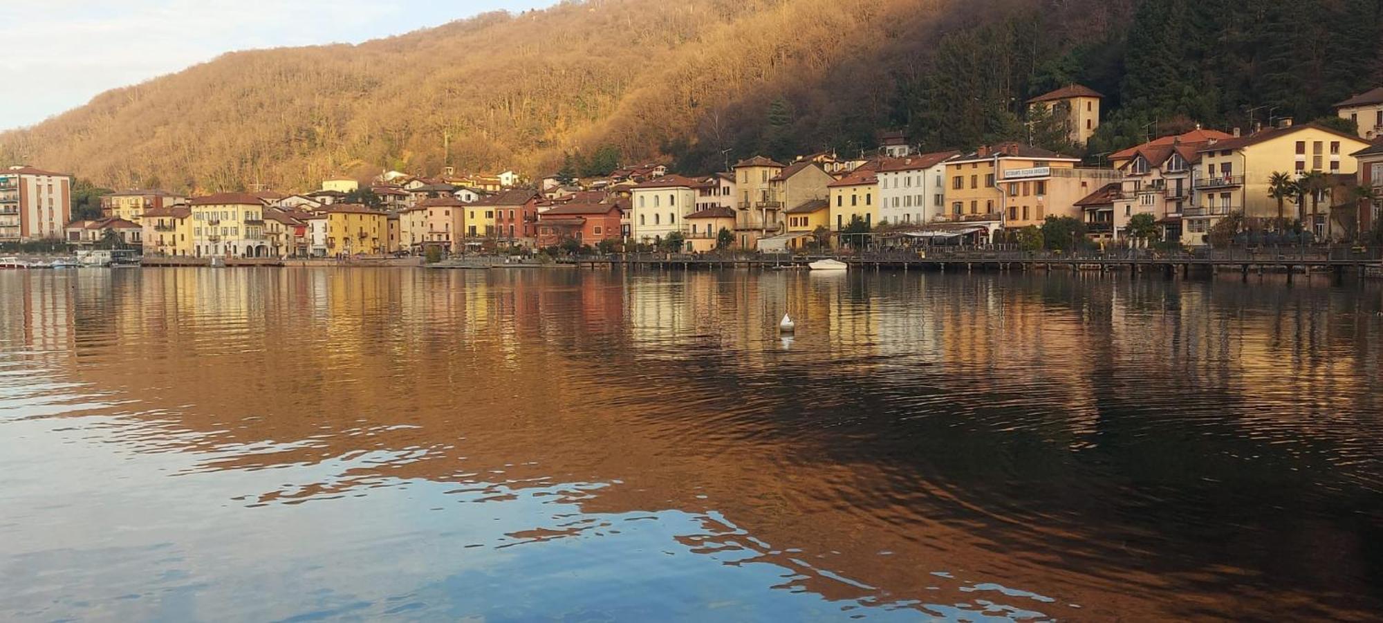 Rifugio Sul Lago Di Lugano A Porto Ceresio Eksteriør bilde